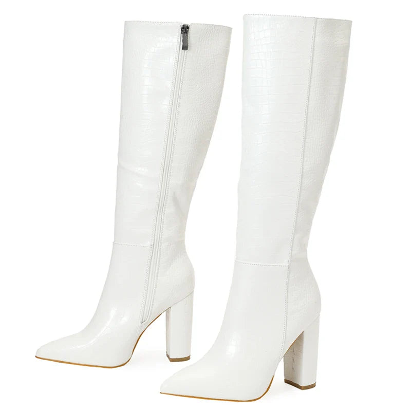 Bota Feminina Cano Longo - Em Couro | Voit