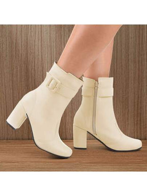 Bota Feminina Cano Curto Com Fivela Bege