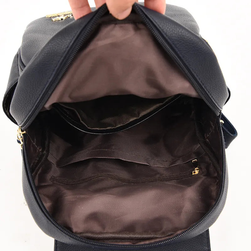 Mochila Feminina de Couro Lash