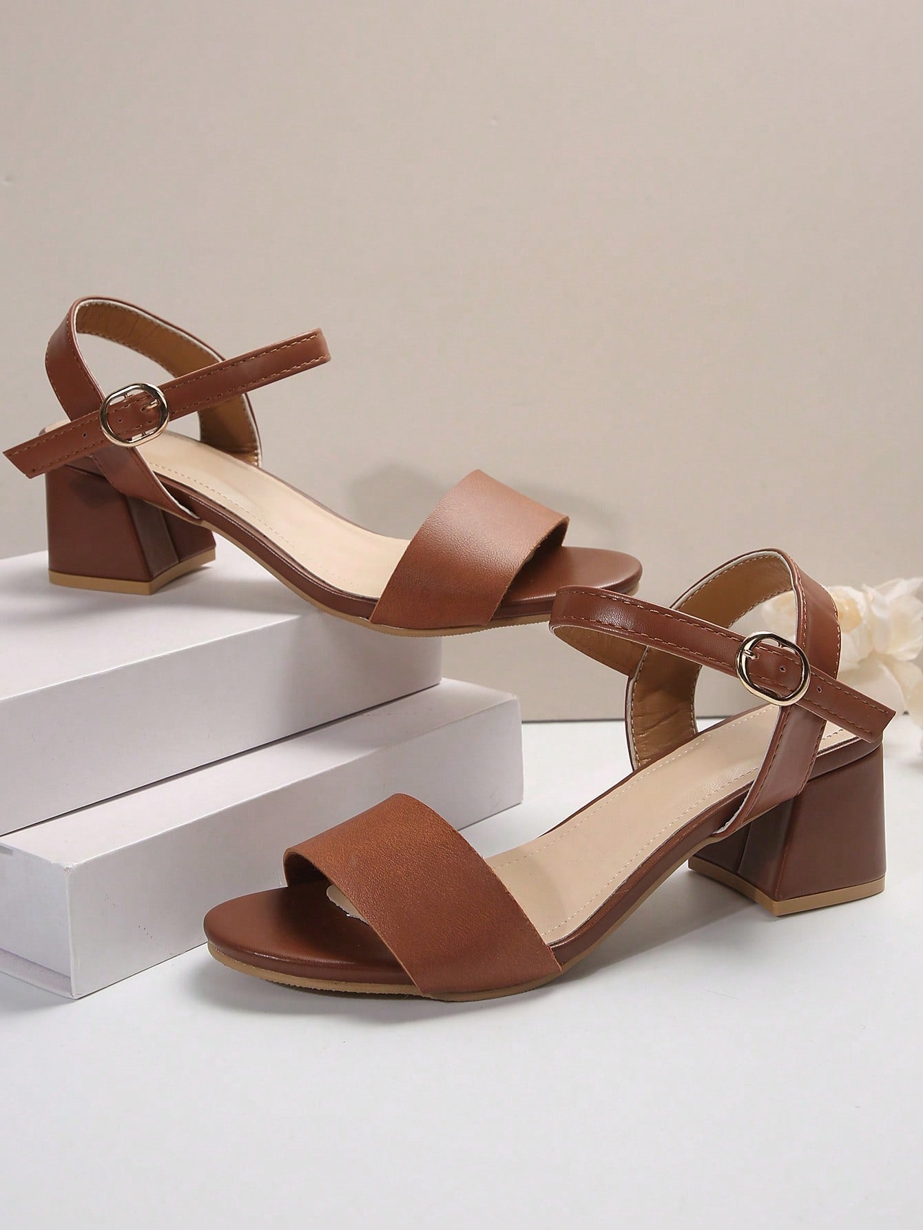 Sandália Feminina Salto Baixo | Via Star